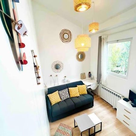 Jolie Mini Maison Lovely Tiny House ヴィトリー・シュル・セーヌ エクステリア 写真
